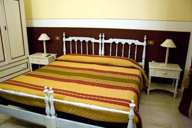 Abatjour Eco-Friendly B&B 3*